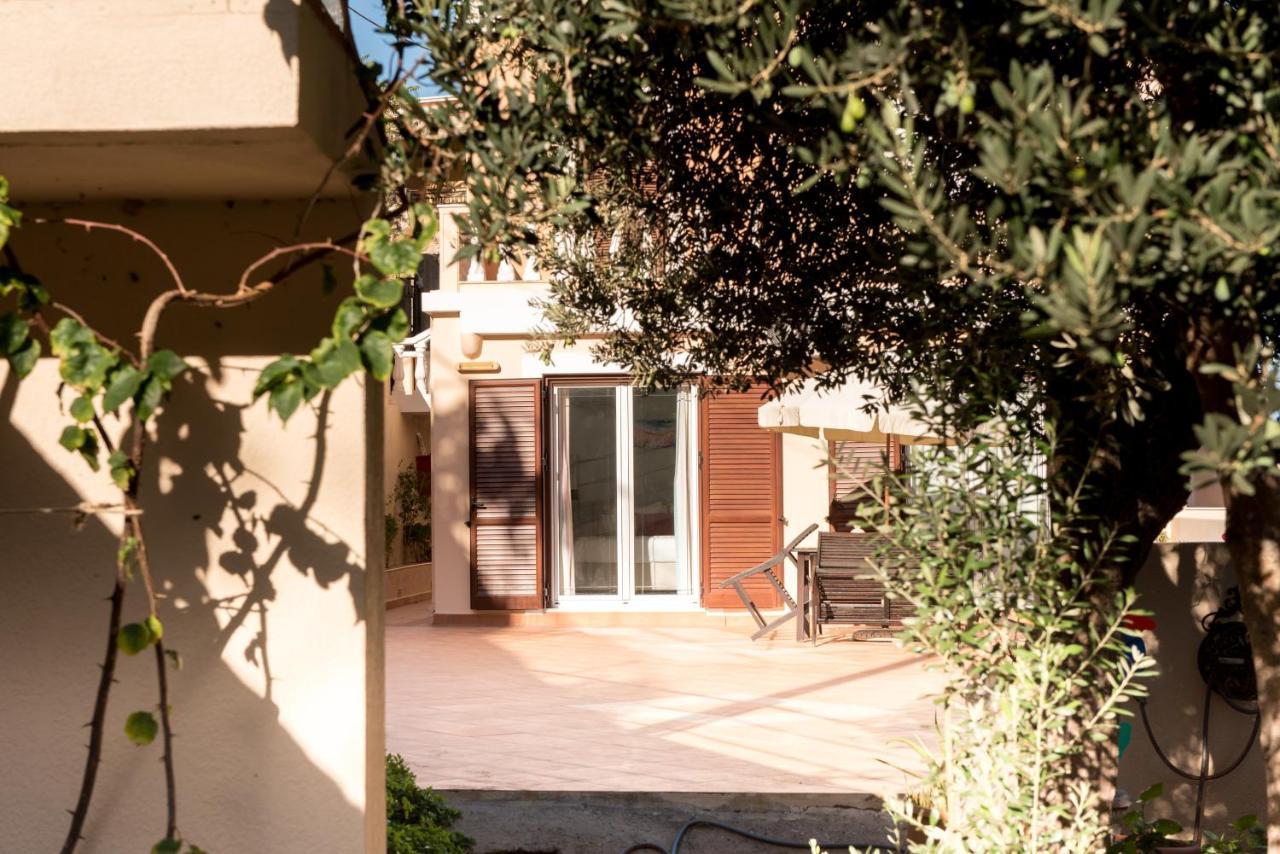 Myrties Boutique Apartments Esterno foto