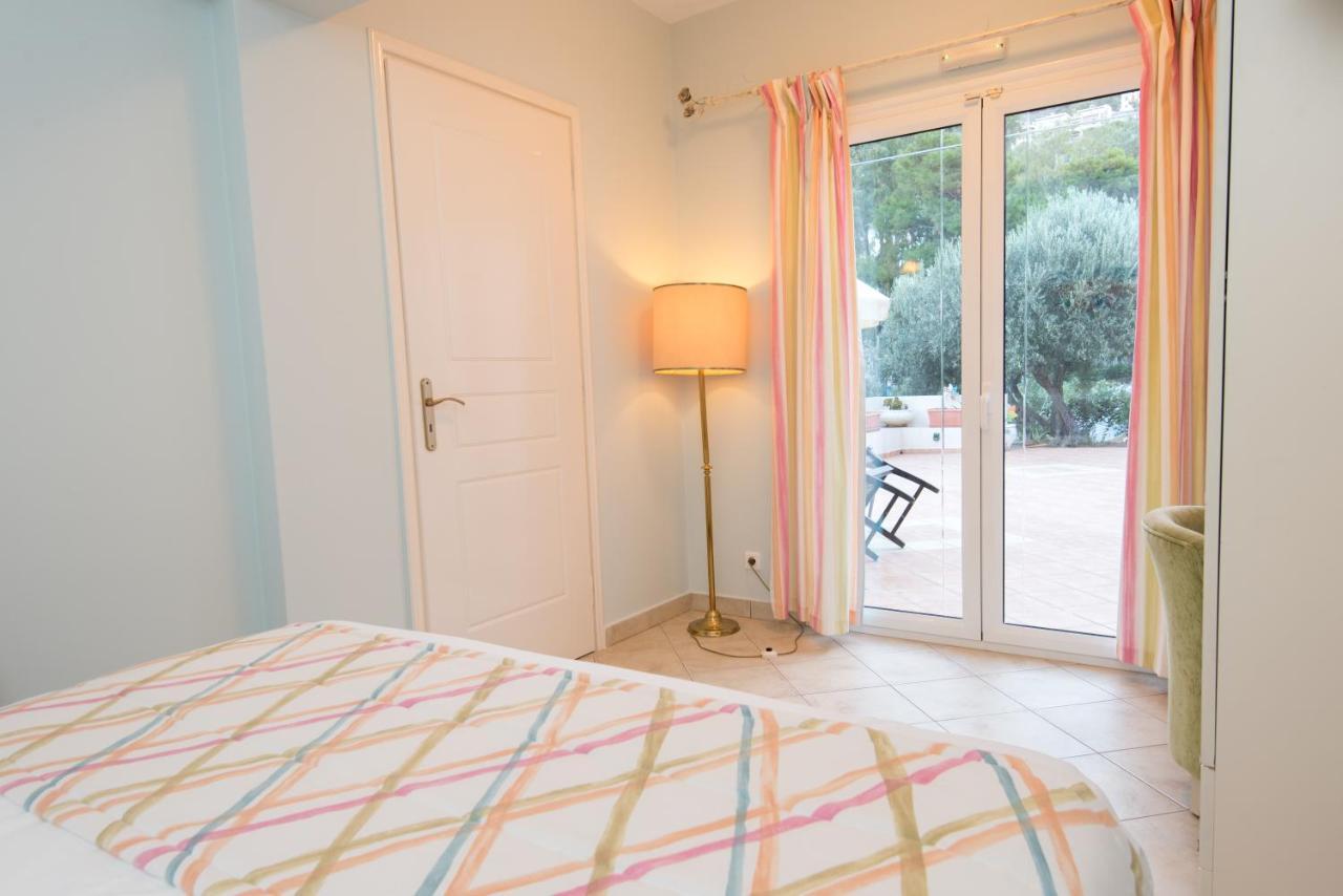 Myrties Boutique Apartments Esterno foto