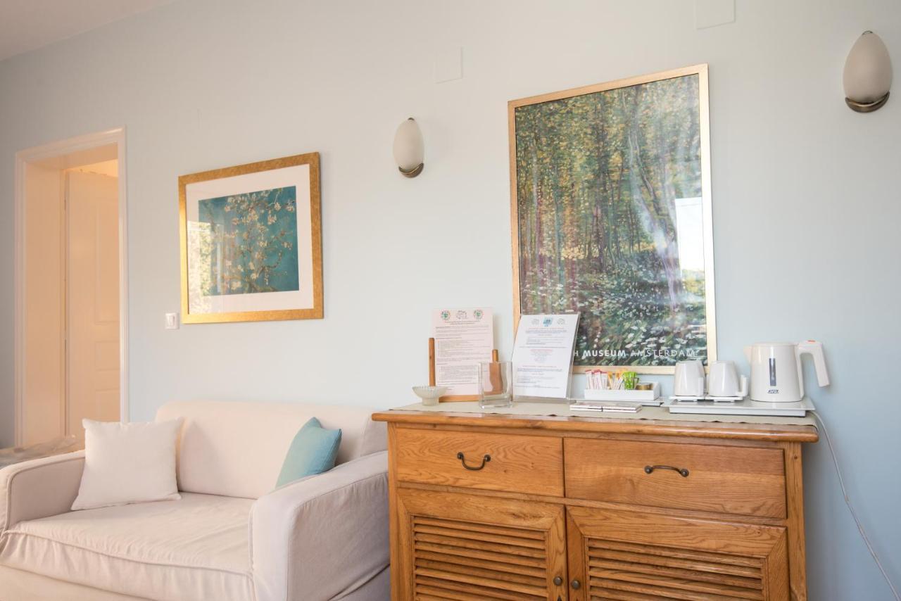 Myrties Boutique Apartments Esterno foto