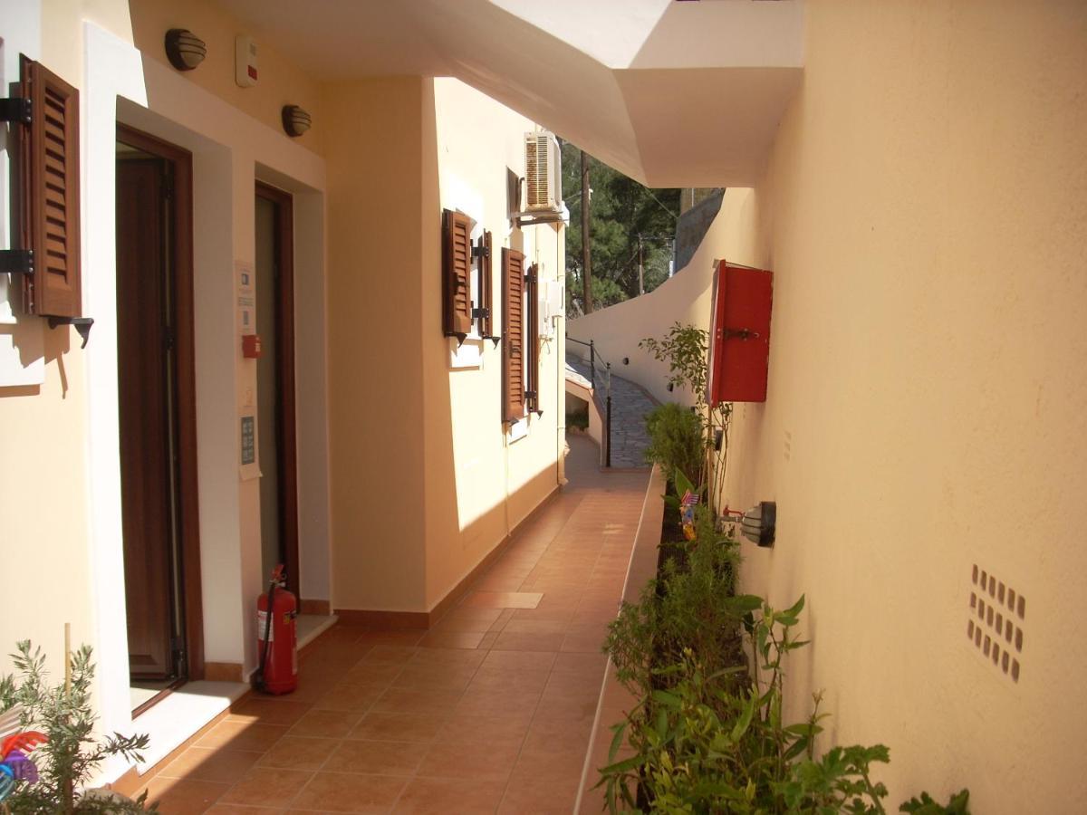 Myrties Boutique Apartments Esterno foto